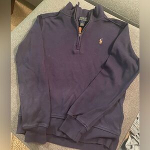 Boys size 6 quarter zip up. Excellent condition.